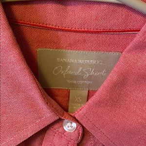 Banana Republic long sleeve button down blouse